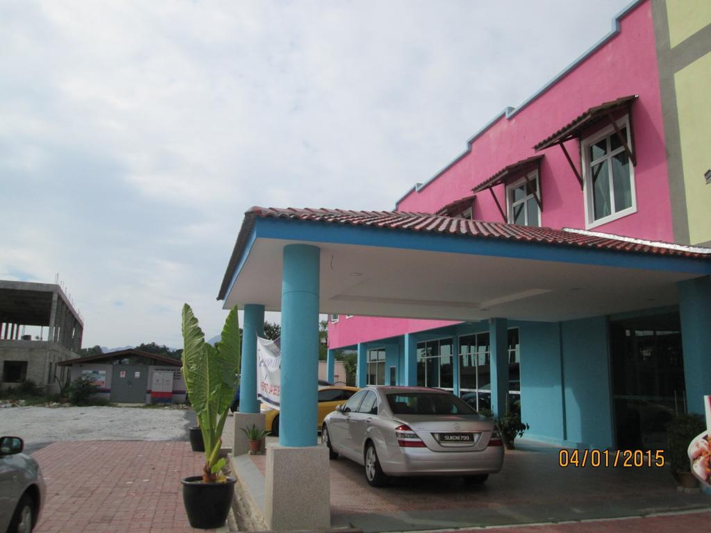 Oyo 275 Senyum Inn Pantai Cenang  Kültér fotó